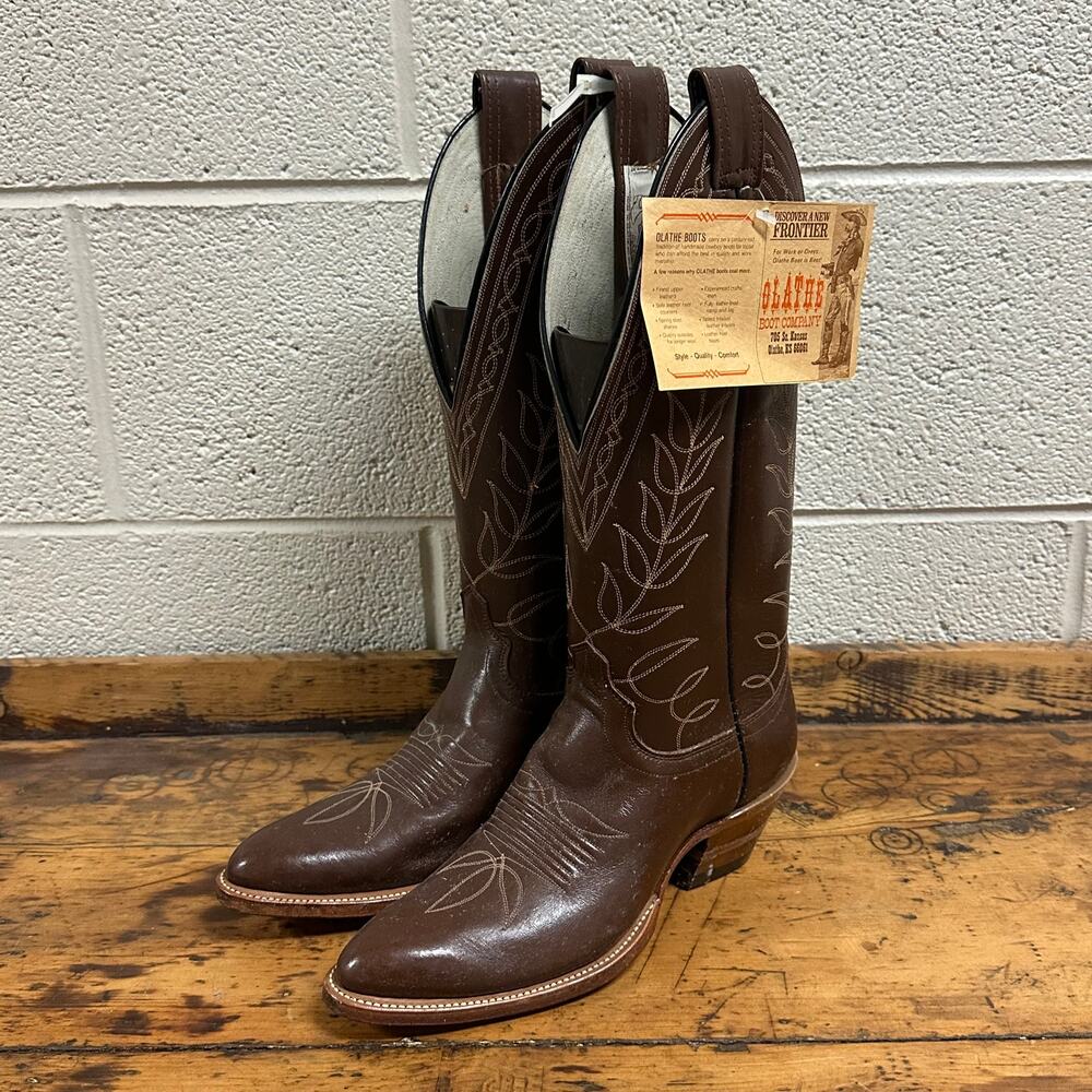 New Olathe Deadstock Western Riding Boots Mens Sz 6.5B Brown Leather Embroidered